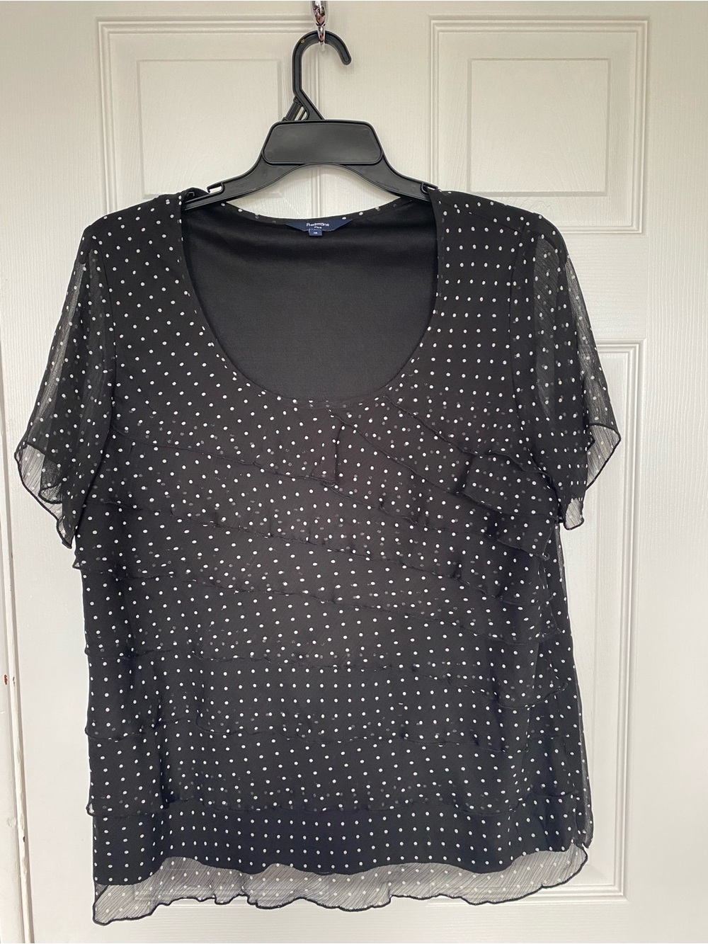 Reitmans Plus Size 16 Black Polka Dot Ruffle Blouse